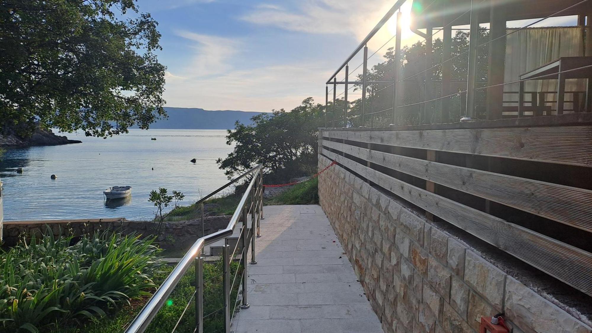 Boora Glamp Experience & Heated Infinity Pool Hotel Senj  Exterior photo