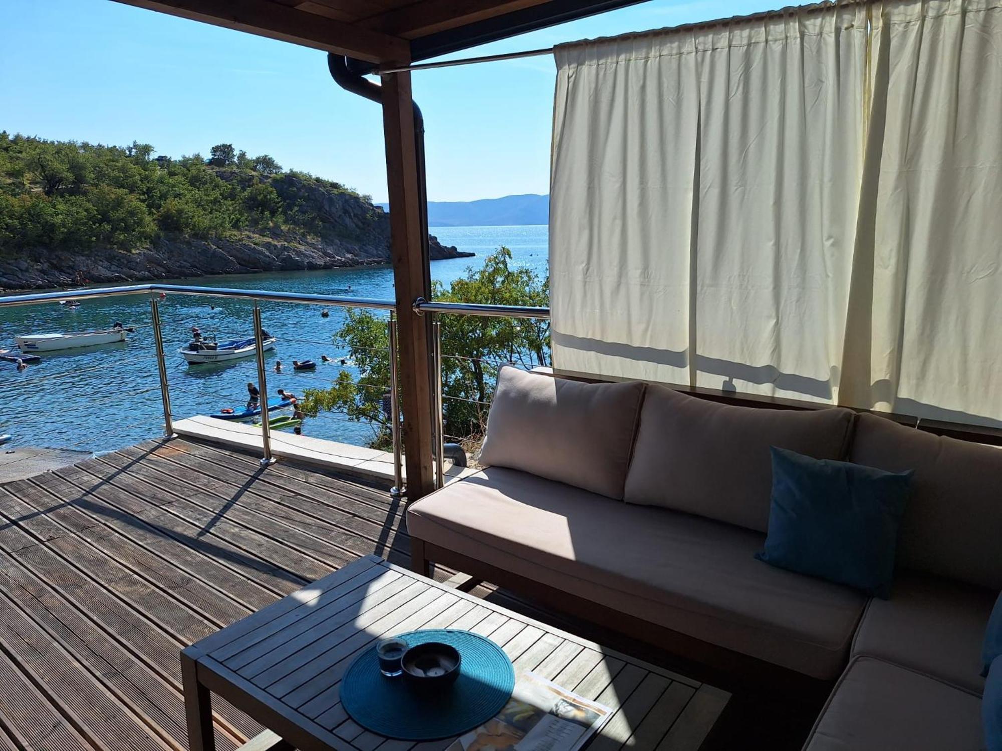 Boora Glamp Experience & Heated Infinity Pool Hotel Senj  Room photo